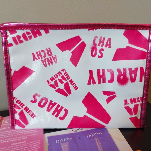 Summer Mix Samples + Toiletry Bag - Picture 8 of 10